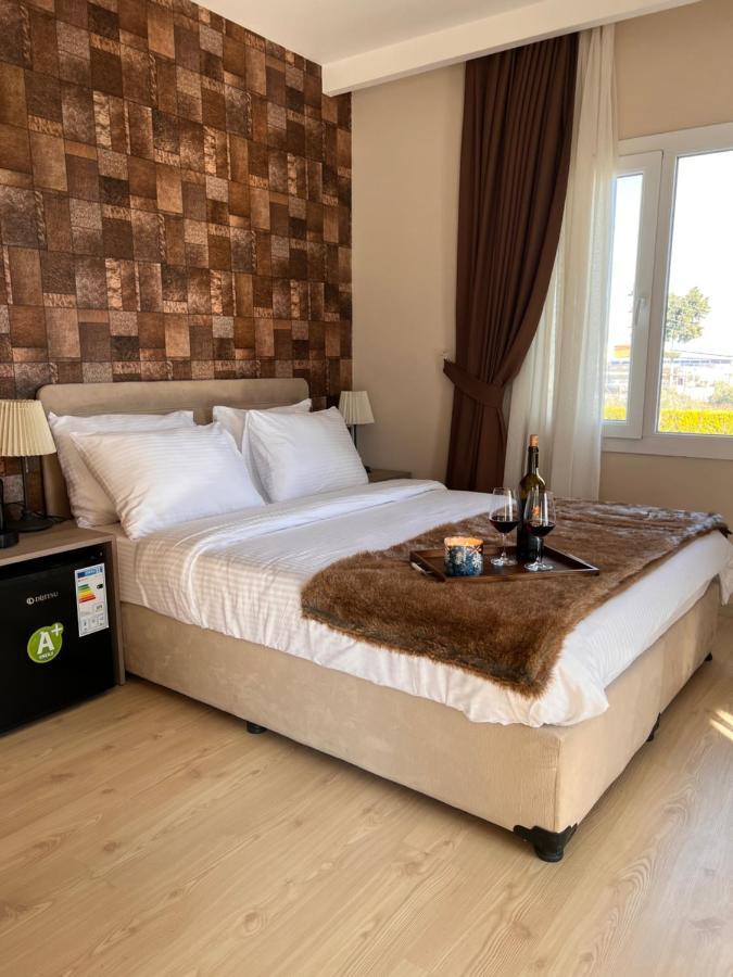 B. Equine Range Hotel Нарлидере Экстерьер фото