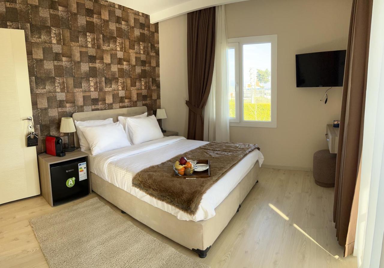 B. Equine Range Hotel Нарлидере Экстерьер фото
