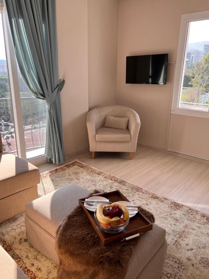 B. Equine Range Hotel Нарлидере Экстерьер фото