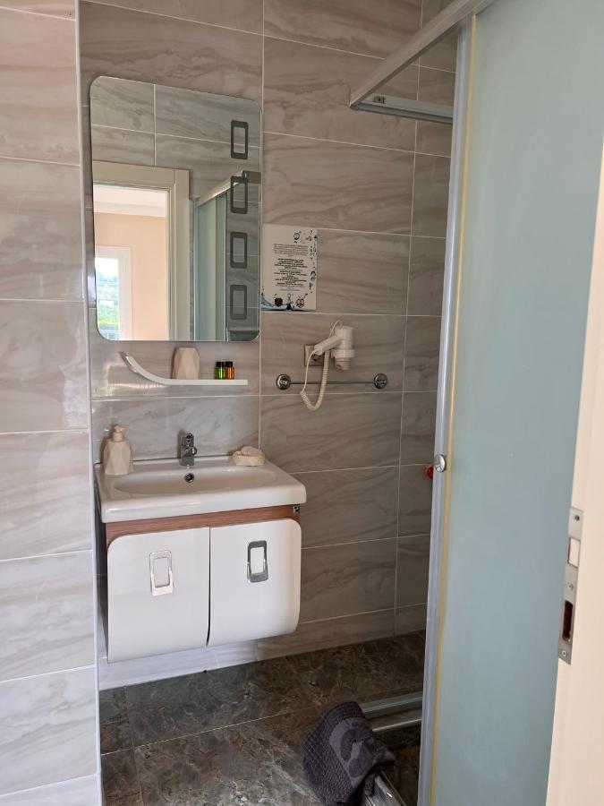 B. Equine Range Hotel Нарлидере Экстерьер фото